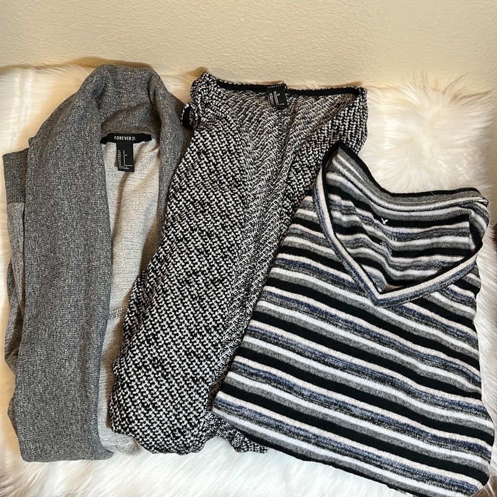 Bundle Forever 21 And American Eagle Tops